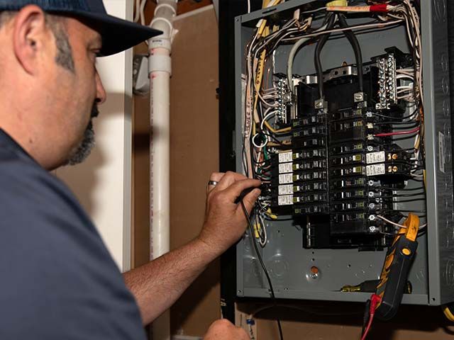 Electrical Panel & Circuit Breaker Specialists In New Hampton